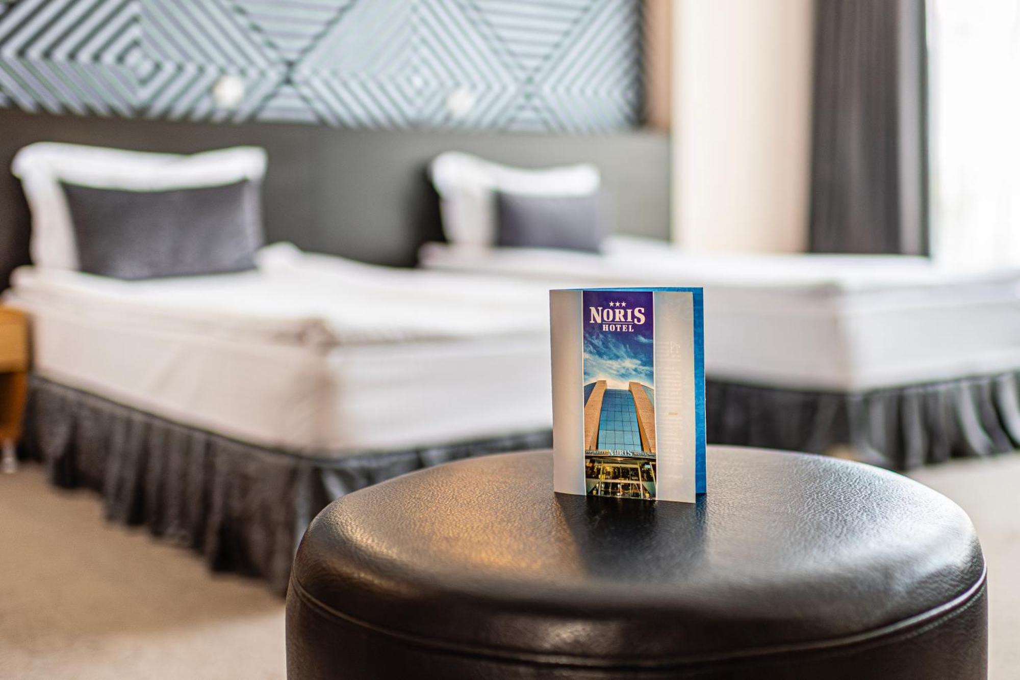 Hotel Noris Plovdiv Bagian luar foto