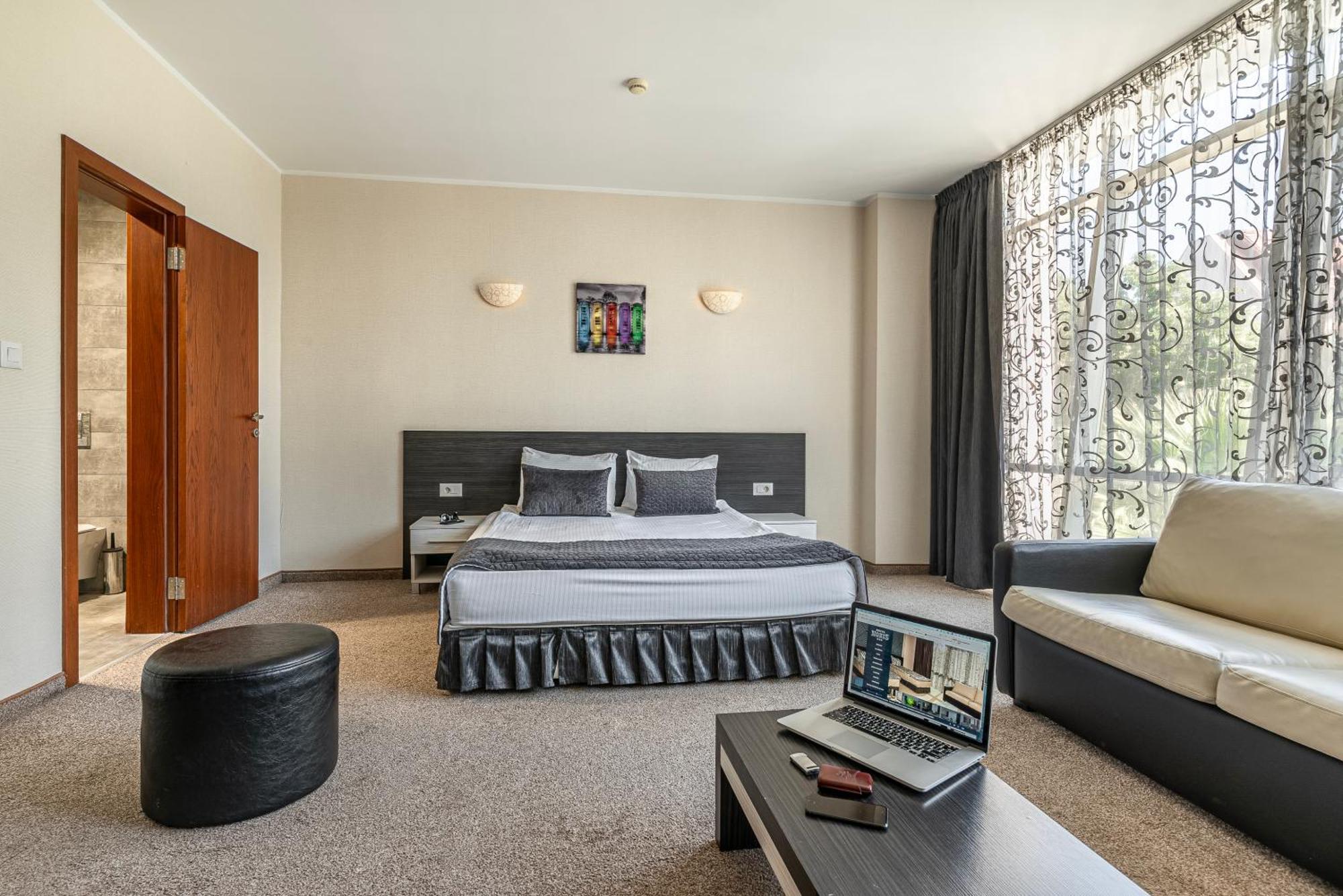Hotel Noris Plovdiv Bagian luar foto