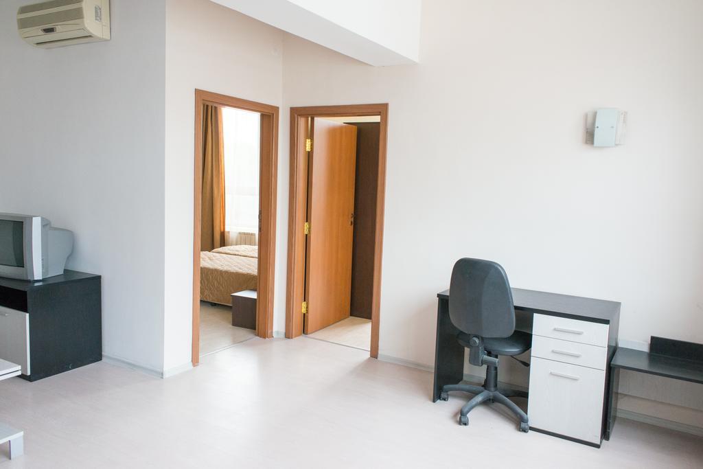 Hotel Noris Plovdiv Ruang foto